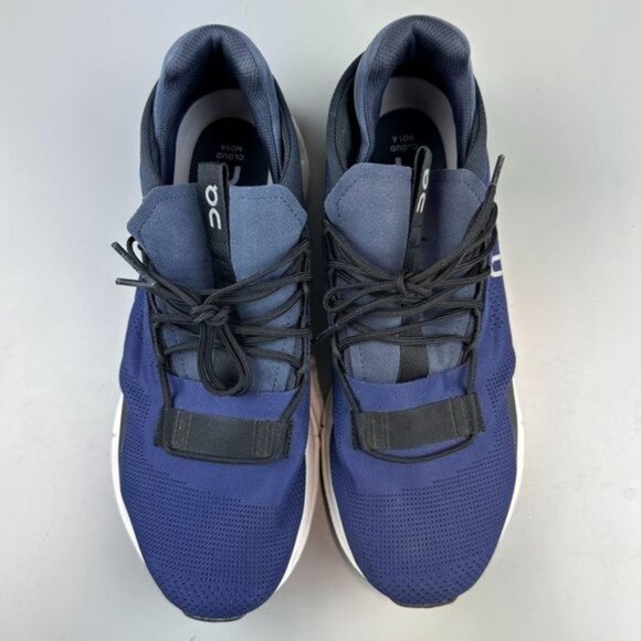 On Cloudnova Sneaker in Navy/White - Picture 2 of 6